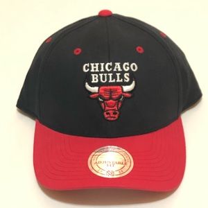 Mitchell & Ness Chicago Bulls SnapBack Hat